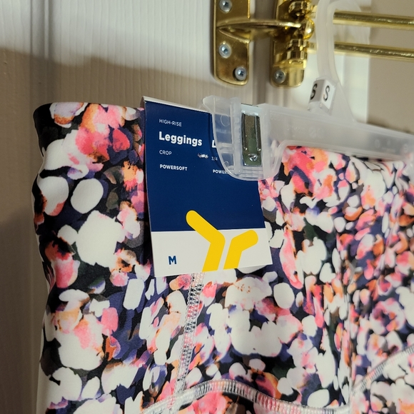 Brand New Old Navy Crop High Rise Leggings - Picture 5 of 7